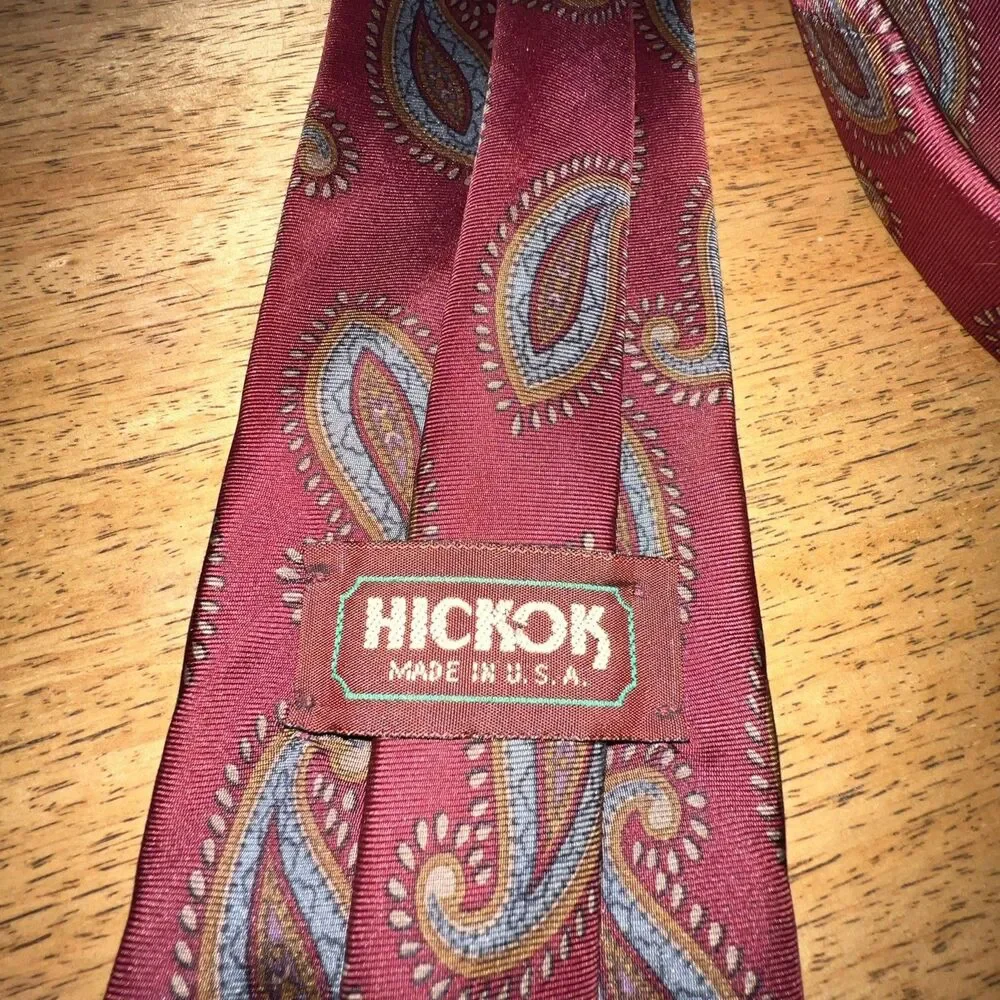 Hickok Men’s Silk Tie Maroon with Turquoise‎ Colored Paisley Made In USA